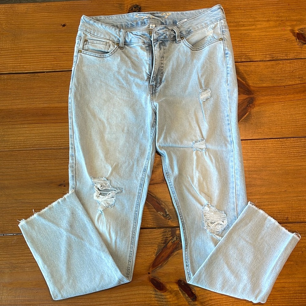 Straight leg mom jeans